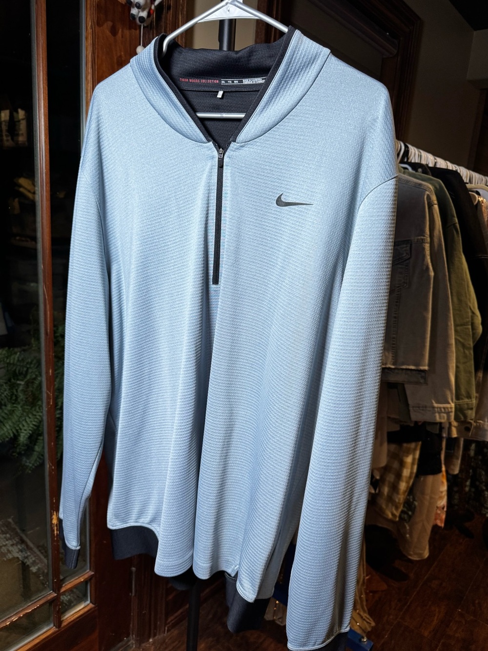 Nike Tiger Woods Collection Textured Grey Performance 1/2 Zip Golf Pullover